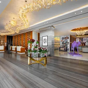 Radisson Blu Hotel, Waterfront מלון